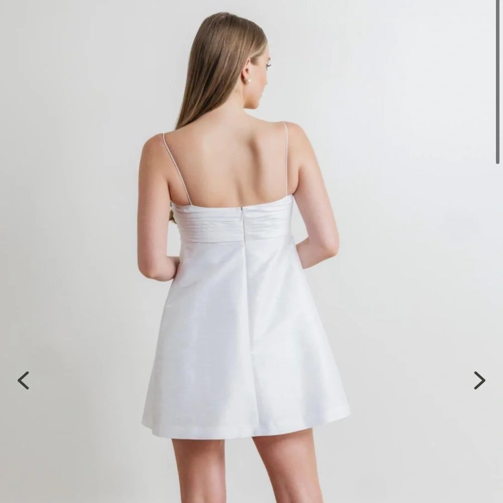 By Watters Ivy wedding dress mini a-line reception square neckline lined bride - Picture 8 of 9